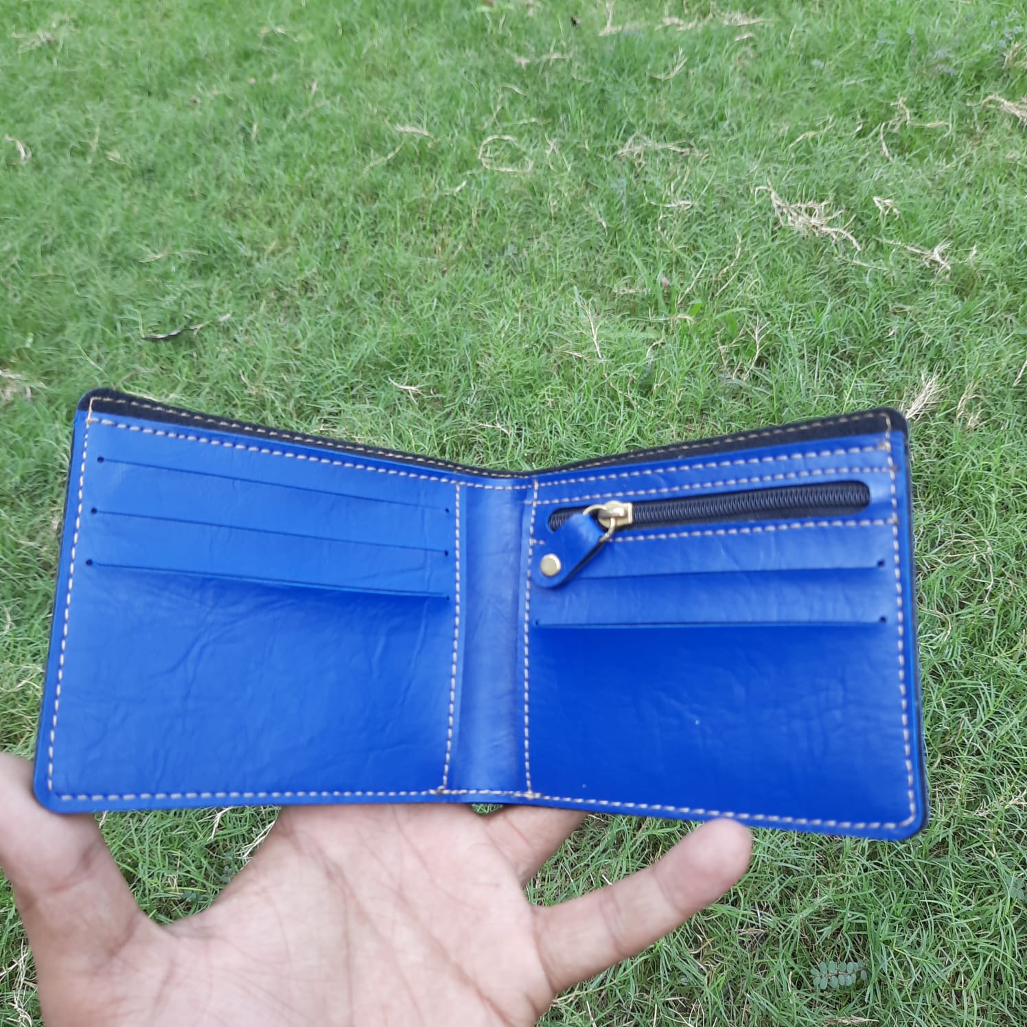 1443 GENTS ZIP WALLET BLUE - Image 2