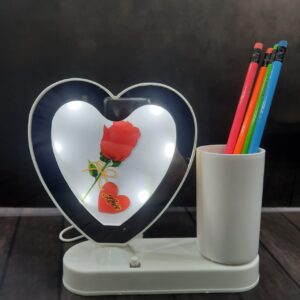 MAGIC MIRROR WHITE HEART PEN STAND 56829