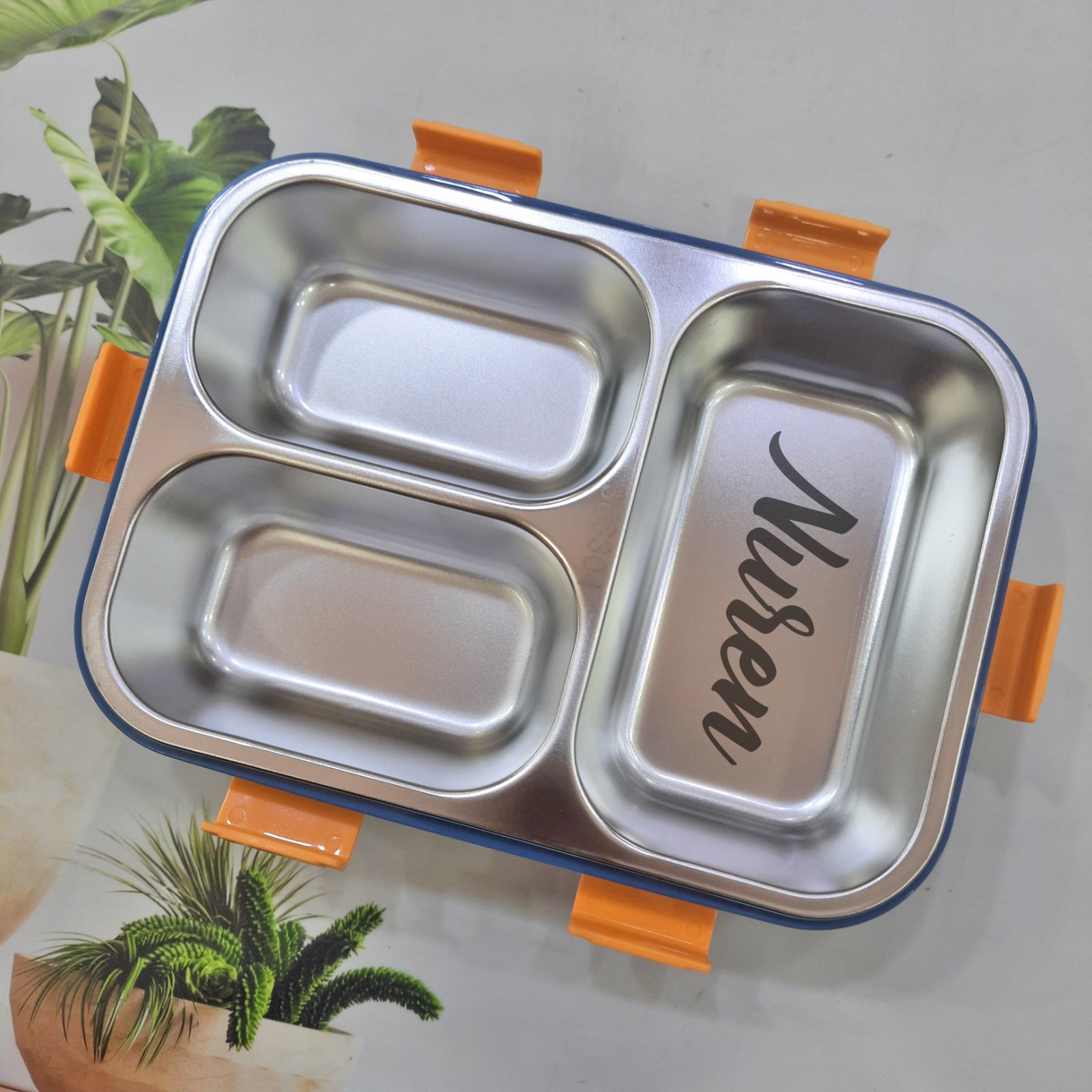 LUNCH BOX CUSTOMISED BLUE