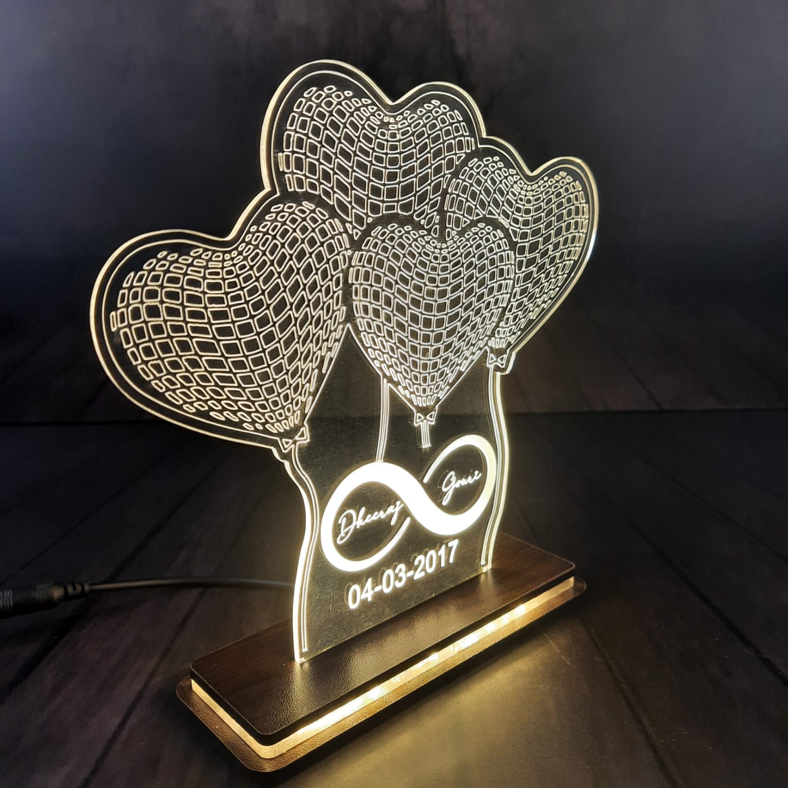 LED FRAME COUPLE HEART BALLOONS - Image 2