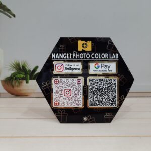 QR STAND DESIGN 1
