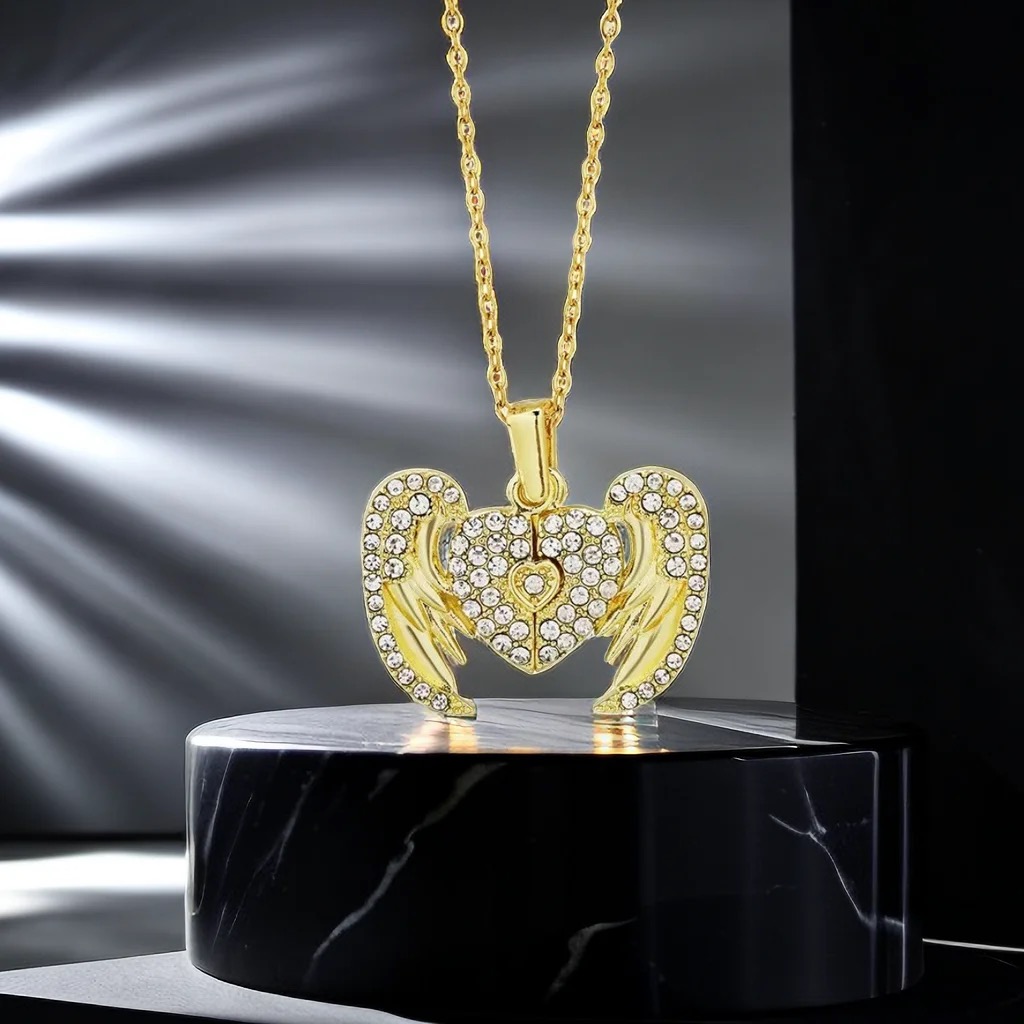 2427 NAME PENDANT WINGS GOLDEN - Image 3
