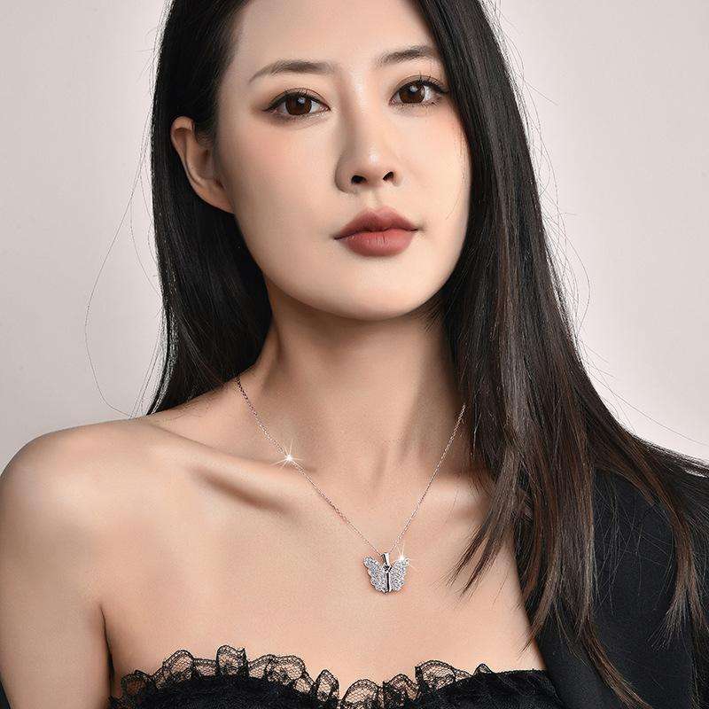 2428 NAME PENDANT BUTTERFLY SILVER - Image 3