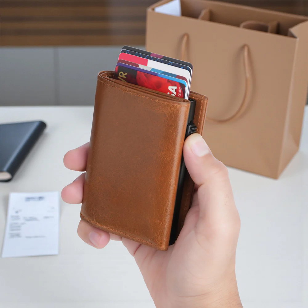 DEFENDER CARD HOLDER TAN - Image 4